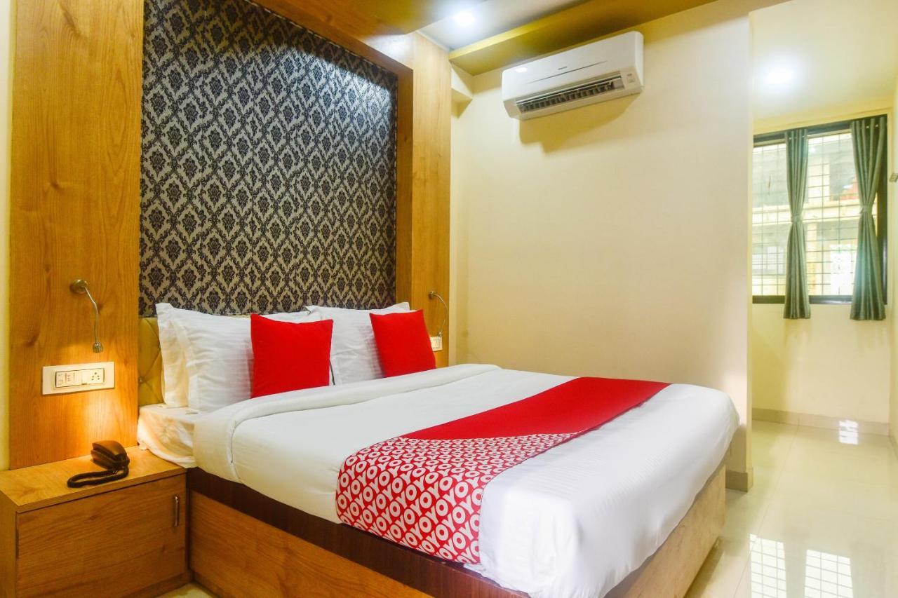 Oyo 60773 Ruchita Loadging & Boarding Otel Mumbai Dış mekan fotoğraf